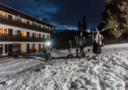 Nachtskitour-Start vor Pension im Ahrntal – Skitouren Südtirol